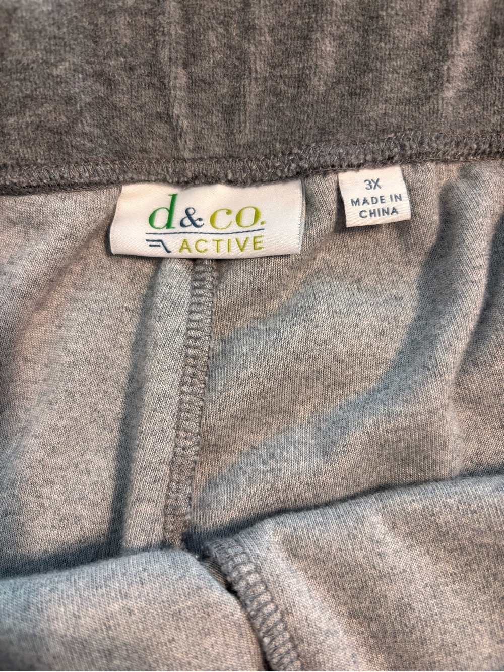 D & Co. Active EUC Gray Velour zip vest & pant Set - Picture 13 of 14